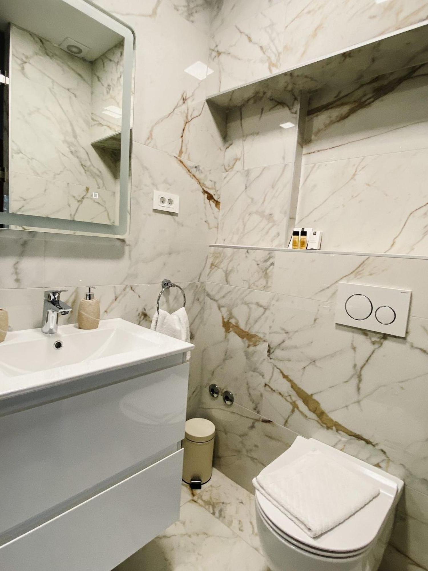 Family Friendly Apartments With A Swimming Pool Povljana, Pag - 244 Habitación foto